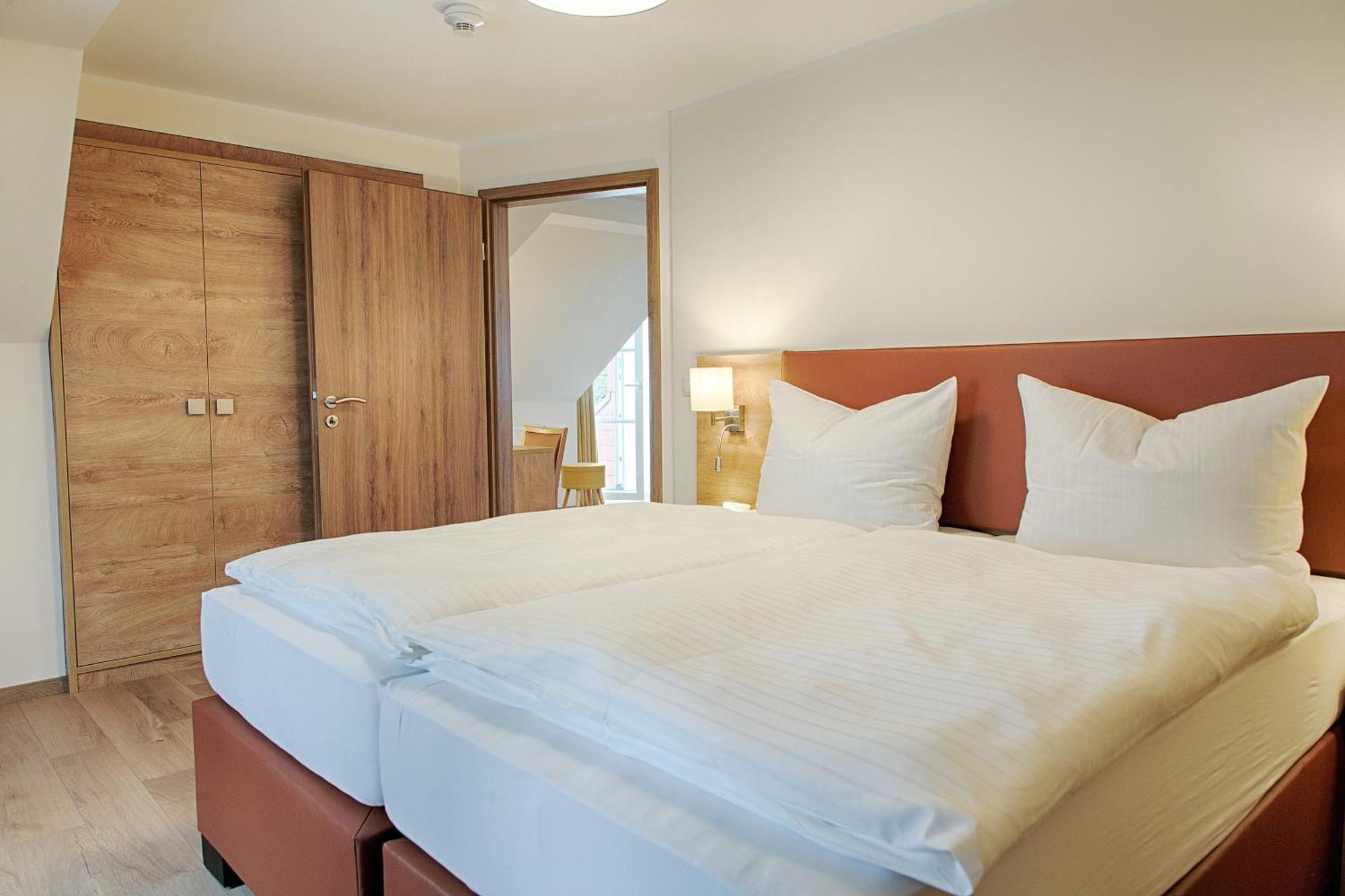 Hotel Dirks Am Schloss บัดเพอร์ทอนท์ ภายนอก รูปภาพ